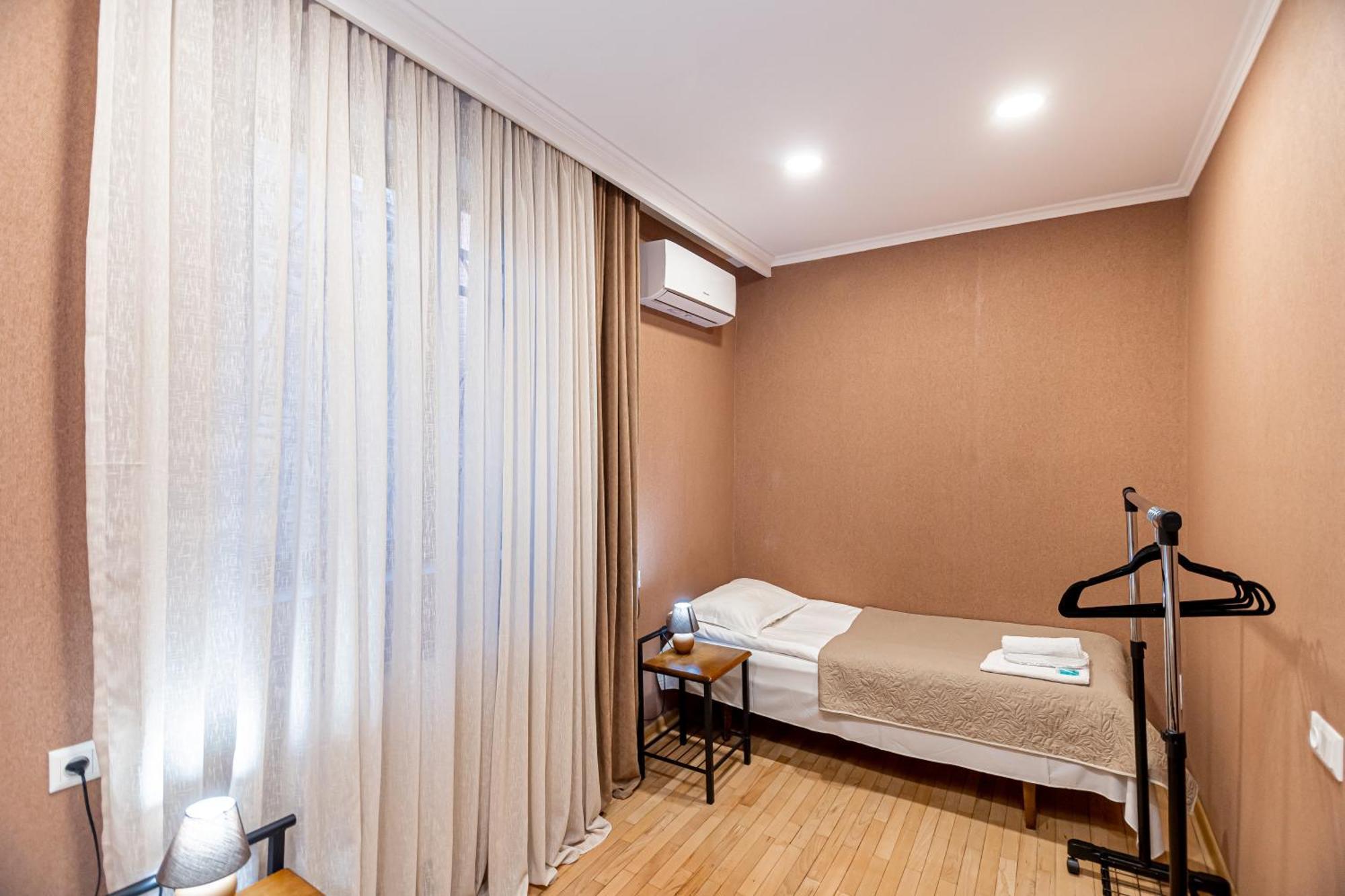 Apartment On Borbalo 16 Tbilisi ภายนอก รูปภาพ